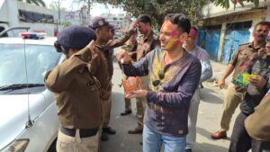 Policewali Holi