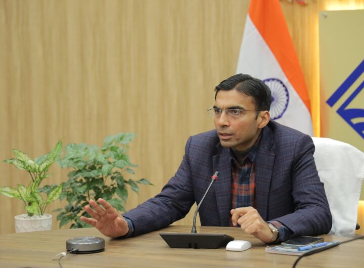 DM Savin Bansal