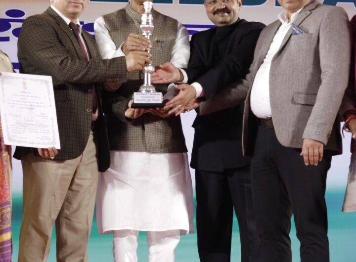 Uttarakhand Tableau Honoured